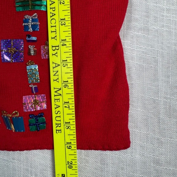 VTG Michael Simon Red Ugly Christmas Cardigan L Sequins Gift Presents Appliques - Picture 14 of 16